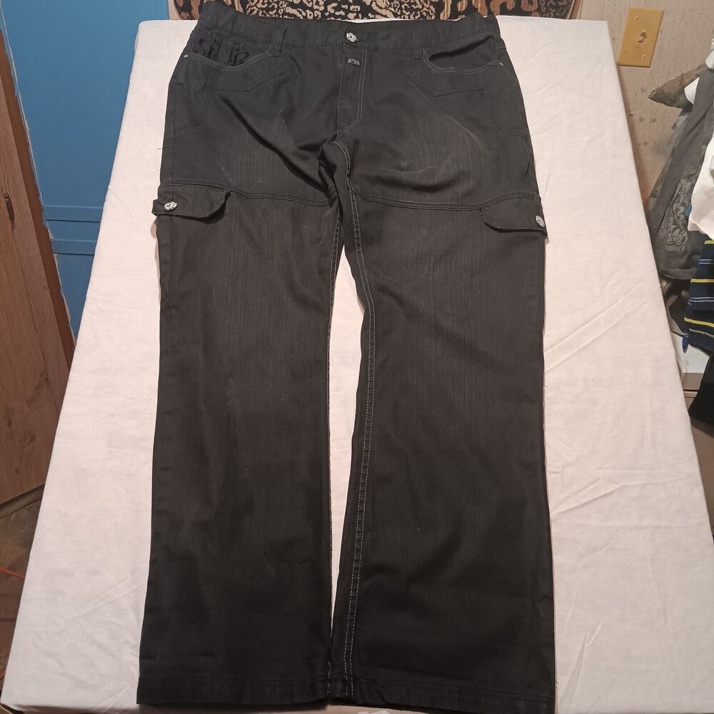 The FB Fubu Black Denim Cargo Jeans  Embroidered Pockets Men's Size 42x30